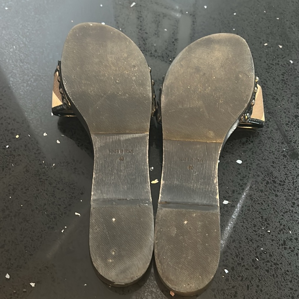 Burberry Wooden Slides - Picture 7 of 8